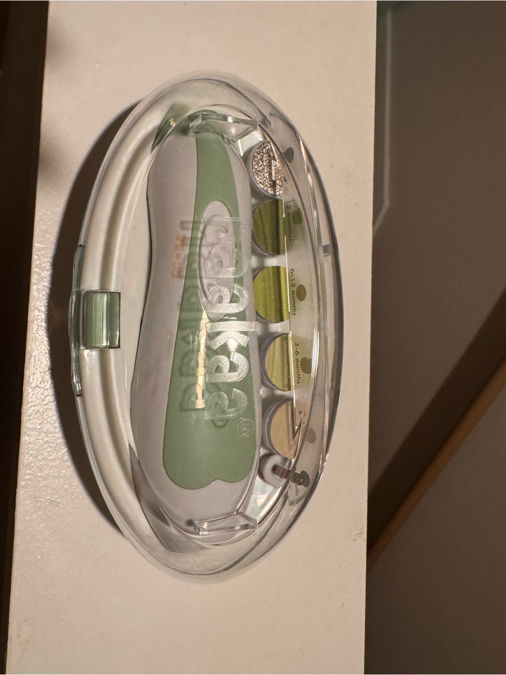 Lite Green Electronic Grooming Tool